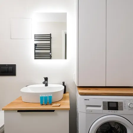 Goclaw Pleasant Apartment *